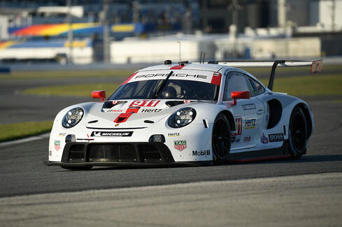 Debut for the newest generation of the Porsche 911 GT3 R - Porsche