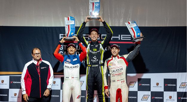 Podium 980.jpg