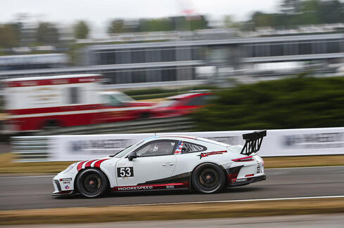 Gt3 Moorespeed 9.jpg