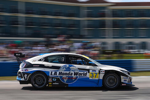 Lap 37 1.jpg