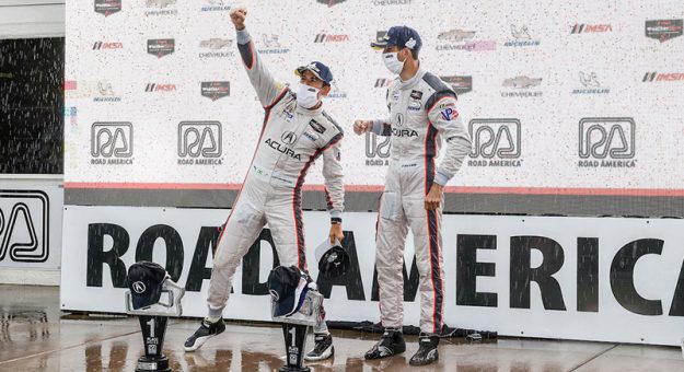 #7 Acura Team Penske Acura DPi, DPi: Helio Castroneves, Ricky Taylor, podium, celebration, winners