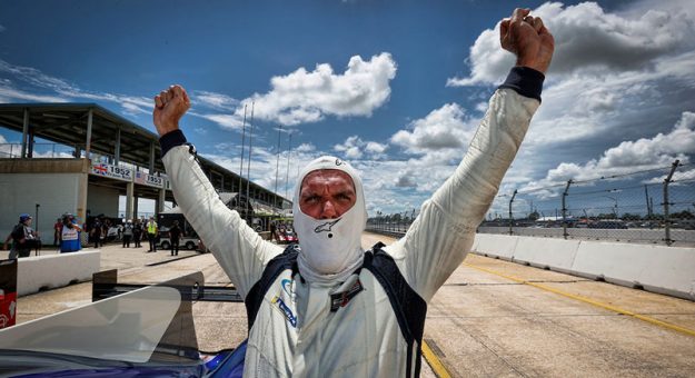 Motul Pole Award winner #52 PR1 Mathiasen Motorsports ORECA LMP2 07, LMP2: Patrick Kelly