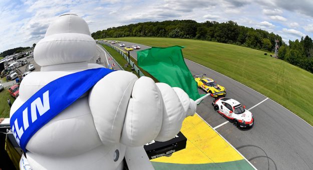 Michelin Man starts the race #912 Porsche GT Team Porsche 911 RSR, GTLM: Earl Bamber, Laurens Vanthoor leads #3 Corvette Racing Corvette C7.R, GTLM: Jan Magnussen, Antonio Garcia