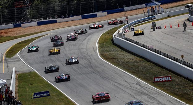 #31 Whelen Engineering Racing Cadillac DPi, DPi: Felipe Nasr, Pipo Derani, Eric Curran, #7 Acura Team Penske Acura DPi, DPi: Helio Castroneves, Ricky Taylor, Graham Rahal, #5 Mustang Sampling Racing Cadillac DPi, DPi: Joao Barbosa, Filipe Albuquerque, Mike Conway, #6 Acura Team Penske Acura DPi, DPi: Juan Pablo Montoya, Dane Cameron, Simon Pagenaud, start