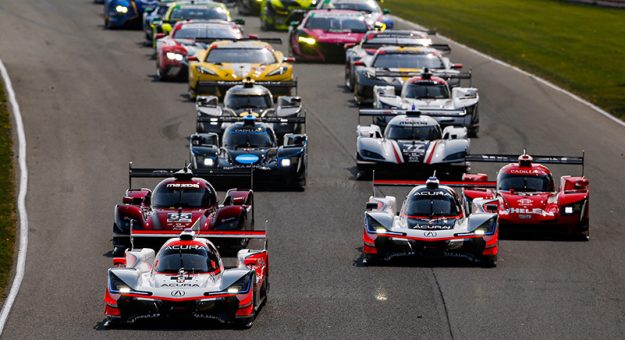 Race Start, #6 Acura Team Penske Acura DPi, DPi: Juan Pablo Montoya, Dane Cameron