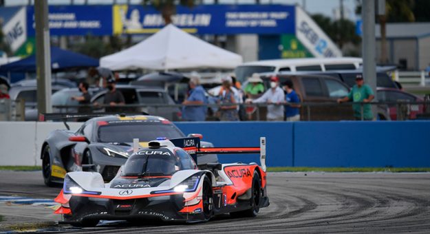 #7 Acura Team Penske Acura DPi, DPi: Helio Castroneves, Ricky Taylor