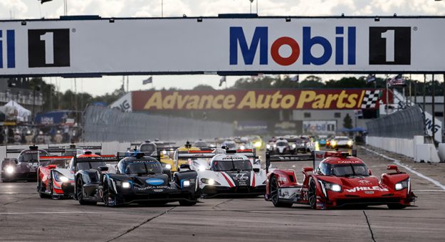 #6 Acura Team Penske Acura DPi, DPi: Juan Pablo Montoya, Dane Cameron, #10 Konica Minolta Cadillac DPi-V.R. Cadillac DPi, DPi: Renger Van Der Zande, Ryan Briscoe, #31 Whelen Engineering Racing Cadillac DPi, DPi: Pipo Derani, Felipe Nasr, #77 Mazda Team Joest Mazda DPi, DPi: Oliver Jarvis, Tristan Nunez, start, #85 JDC-Miller Motorsports Cadillac DPi, DPi: Stephen Simpson, Tristan Vautier, #77 Mazda Team Joest Mazda DPi, DPi: Oliver Jarvis, Tristan Nunez, #7 Acura Team Penske Acura DPi, DPi: Helio Castroneves, Ricky Taylor