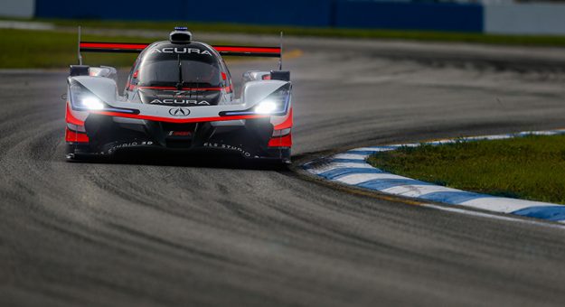 #7 Acura Team Penske Acura DPi, DPi: Helio Castroneves, Ricky Taylor