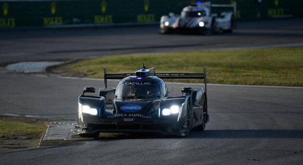 #10 Konica Minolta Cadillac DPi-V.R. Cadillac DPi, DPi: Renger Van Der Zande, Ryan Briscoe, Scott Dixon, Kamui Kobayashi