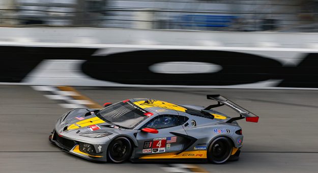 #4: Corvette Racing Corvette C8.R, GTLM: Tommy Milner, Nick Tandy, Alexander Sims