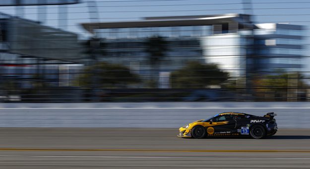 #13 AWA McLaren 570S GT4, GS: Orey Fidani, Kuno Wittmer
