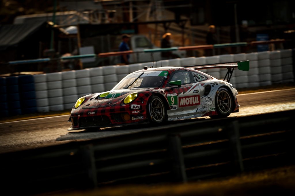 #9: PFAFF Motorsports Porsche 911 GT3R, GTD: Zacharie Robichon, Laurens Vanthoor, Lars Kern