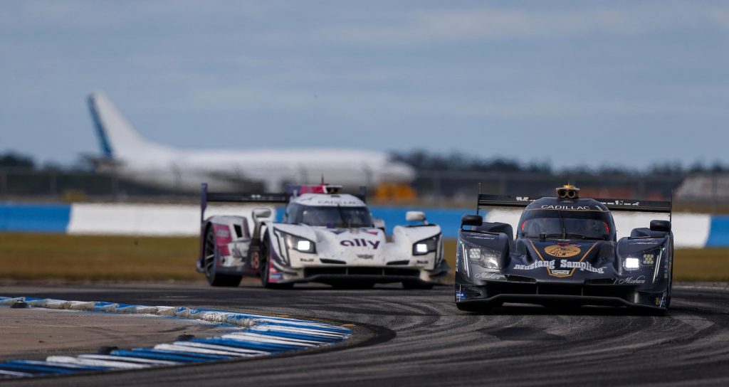 #5: Mustang Sampling / JDC-Miller MotorSports Cadillac DPi, DPi: Sebastien Bourdais, Loic Duval, Tristan Vautier
