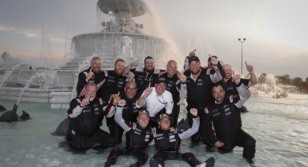 #01 Cadillac Chip Ganassi Racing Cadillac DPi, DPi: Renger van der Zande, Kevin Magnussen, Winners, Fountain