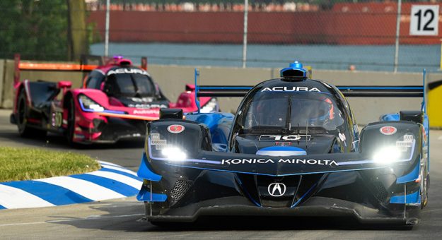 #10: Konica Minolta Acura ARX-05 Acura DPi, DPi: Ricky Taylor, Filipe Albuquerque ,#60: Meyer Shank Racing w/Curb-Agajanian Acura DPi, DPi: Olivier Pla, Dane Cameron