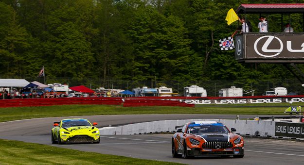 #56: Murillo Racing, Mercedes-AMG GT GT4, GS: Kenton Koch, Eric Foss, Checkered Flag