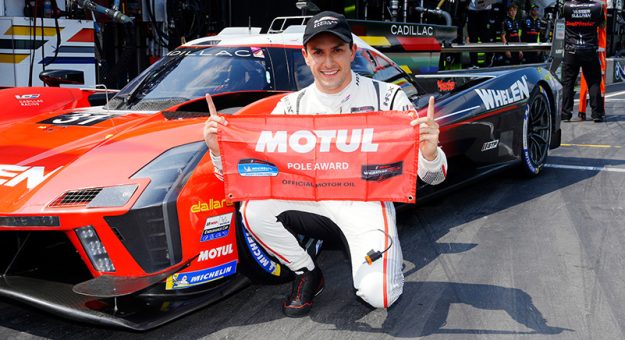#31: Whelen Engineering Racing, Cadillac VSeries.R, GTP: Pipo Derani captures pole position.