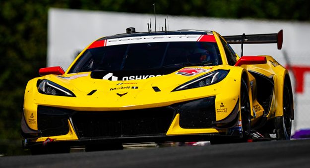 #3: Corvette Racing by Pratt Miller Motorsports, Corvette Z06 GT3.R, GTD PRO: Antonio Garcia, Alexander Sims