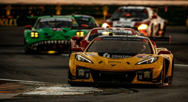 #4: Corvette Racing by Pratt Miller Motorsports, Corvette Z06 GT3.R, GTD PRO: Tommy Milner, Nicky Catsburg, Earl Bamber