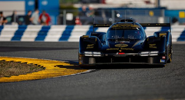 #5: Proton Competition, Porsche 963, GTP: Neel Jani, Tristan Vautier, Nico Pino