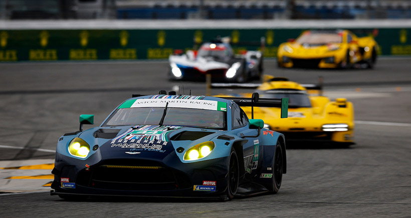 #44: Magnus Racing, Aston Martin Vantage GT3 Evo, GTD: John Potter, Andy Lally, Spencer Pumpelly, Nicki Thiim