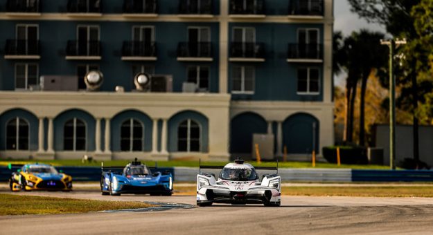 #93: Acura Meyer Shank Racing w/Curb Agajanian, Acura ARX-06, GTP: Renger van der Zande, Nick Yelloly, #10: Cadillac Wayne Taylor Racing, Cadillac V-Series.R, GTP: Ricky Taylor, Filipe Albuquerque, Jordan Taylor, Louis Deletraz