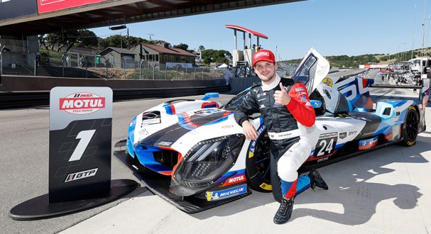 #24: BMW M Team RLL, BMW M Hybrid V8, GTP: Dries Vanthoor, Motul Pole Award, Pole