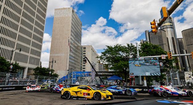 #25: BMW M Team RLL, BMW M Hybrid V8, GTP: Marco Wittmann, Sheldon van der Linde, #10: Cadillac Wayne Taylor Racing, Cadillac V-Series.R, GTP: Ricky Taylor, Filipe Albuquerque, #4: Corvette Racing by Pratt Miller Motorsports, Corvette Z06 GT3.R, GTD PRO: Tommy Milner, Nicky Catsburg