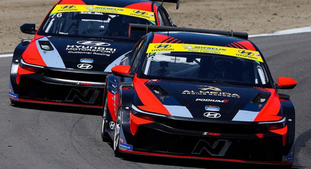#9: Bryan Herta Autosport w Curb Agajanian, Hyundai Elantra N TCR, TCR: Madison Aust, Suellio Almeida