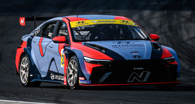 #33: Bryan Herta Autosport with Curb Agajanian, Hyundai Elantra N TCR, TCR: Mark Wilkins, Bryson Morris