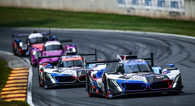 #24: BMW M Team RLL, BMW M Hybrid V8, GTP: Philipp Eng, Dries Vanthoor