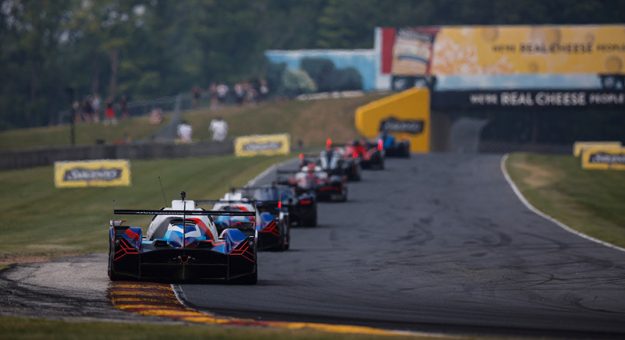 #24: BMW M Team RLL, BMW M Hybrid V8, GTP: Philipp Eng, Dries Vanthoor