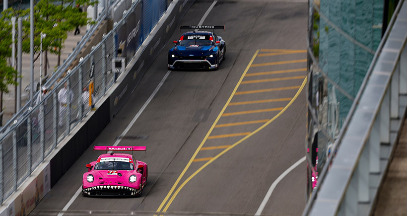 #77: AO Racing, Porsche 911 GT3 R (992), GTD PRO: Laurin Heinrich, Klaus Bachler