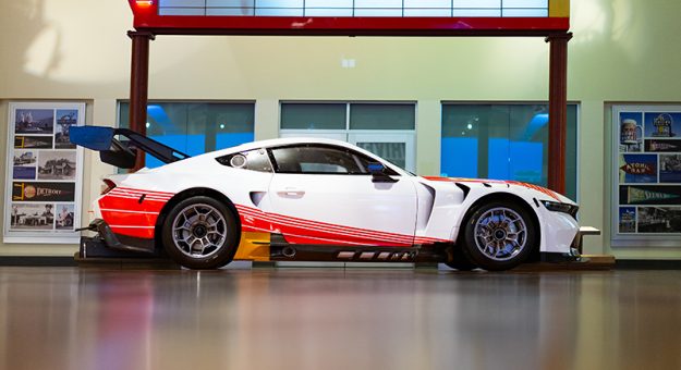 25 Riley Mustanggt3 9 Web