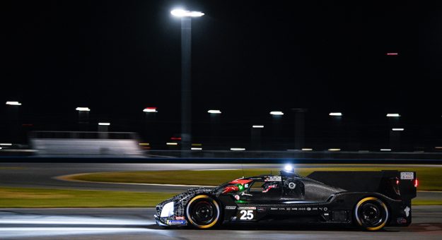 #25: BMW M Team WRT, BMW M Hybrid V8, GTP: Robin Frijns, Kevin Magnussen, Dries Vanthoor, Marco Wittmann, Rene Rast