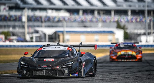 #59: RLL Team McLaren, McLaren 720S GT3 EVO, GTD PRO: