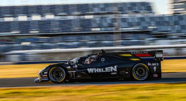 #31: Cadillac Whelen, Cadillac V-Series.R, GTP: Jack Aitken, Earl Bamber, Frederik Vesti