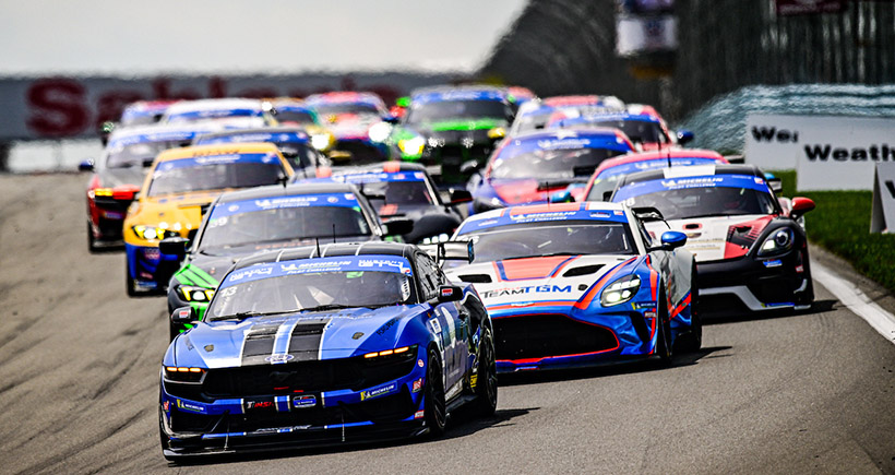 #13: McCumbee McAleer Racing with Aerosport, Ford Mustang GT4, GS: Jenson Altzman, GS Start