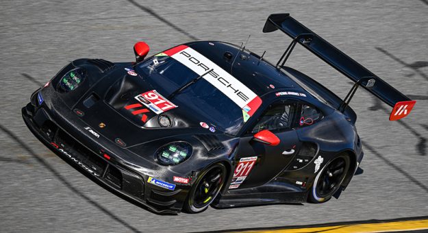 #911: Manthey, Porsche 911 GT3 R (992), GTD PRO: Ryan Hardwick, Thomas Preining