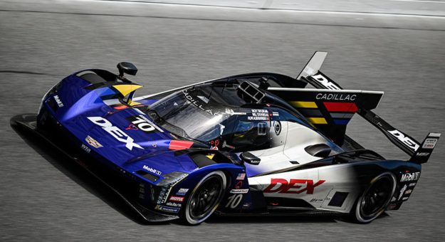 #10: Cadillac Wayne Taylor Racing, Cadillac V-Series.R, GTP: Ricky Taylor, Filipe Albuquerque, Will Stevens