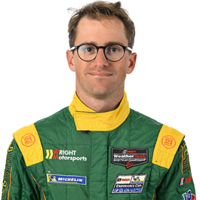 Photo of Elliott Skeer