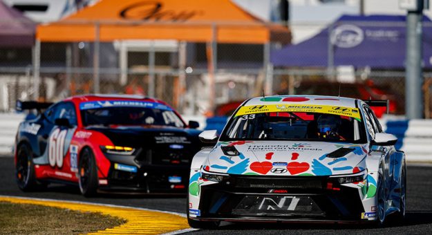 #33: Bryan Herta Autosport with Curb Agajanian, Hyundai Elantra N TCR, TCR: Bryson Morris, Mason Filippi, Joshua Buchan