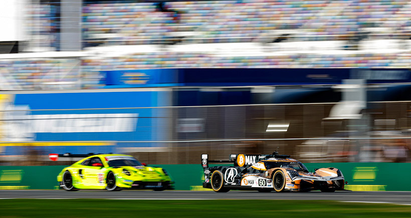 #60: Acura Meyer Shank Racing w/Curb Agajanian, Acura ARX-06, GTP: Tom Blomqvist, Colin Braun, Scott Dixon, AJ Allmendinger
