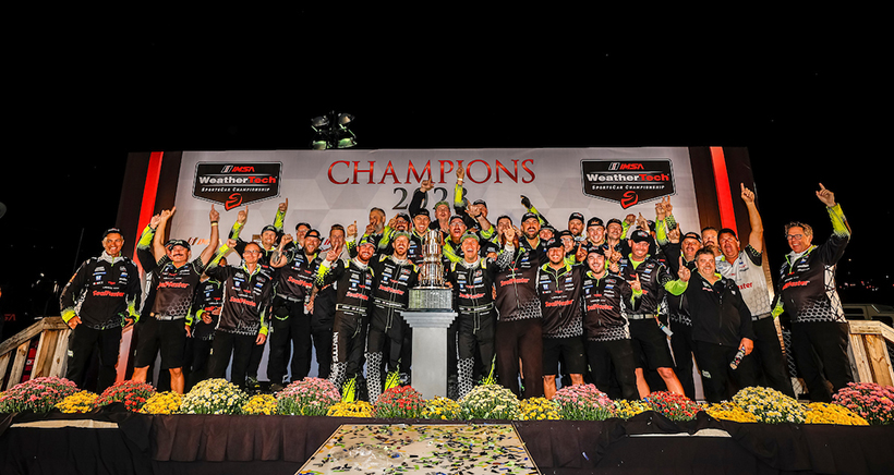 #14: Vasser Sullivan, Lexus RC F GT3, GTD PRO: Jack Hawksworth, Ben Barnicoat, Kyle Kirkwood podium team, crew