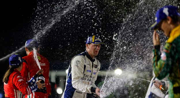 #27: Heart of Racing Team, Aston Martin Vantage GT3 Evo, GTD: Tom Gamble, Dudu Barrichello, Zacharie Robichon, Champagne