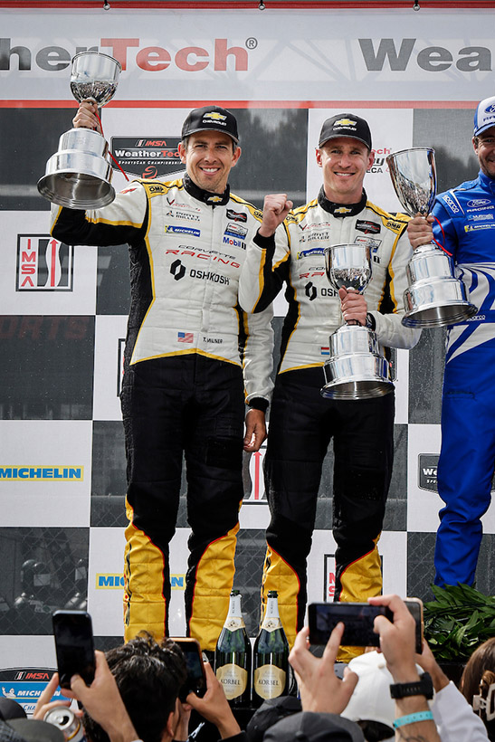 #4: Corvette Racing by Pratt Miller Motorsports, Corvette Z06 GT3.R, GTD Pro: Tommy Milner, Nicky Catsburg on the podium