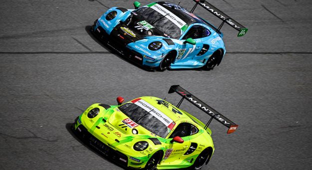 #911: Manthey, Porsche 911 GT3 R (992), GTD Pro: Ayhancan Guven, Thomas Preining, Klaus Bachler, Ricardo Feller, #912: Manthey 1St Phorm, Porsche 911 GT3 R (992), GTD: Ryan Hardwick, Riccardo Pera, Richard Lietz, Morris Schuring