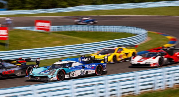 #60: Acura Meyer Shank Racing w/Curb Agajanian, Acura ARX-06, GTP: Tom Blomqvist, Colin Braun