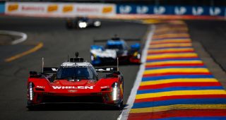 #31: Cadillac Whelen, Cadillac V-Series.R, GTP: Jack Aitken, Earl Bamber, Frederik Vesti