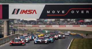 #93: Acura Meyer Shank Racing w/Curb Agajanian, Acura ARX-06, GTP: Renger van der Zande, Nick Yelloly, #25: BMW M Team RLL, BMW M Hybrid V8, GTP: Marco Wittmann, Sheldon van der Linde, #24: BMW M Team RLL, BMW M Hybrid V8, GTP: Philipp Eng, Dries Vanthoor, #60: Acura Meyer Shank Racing w/Curb Agajanian, Acura ARX-06, GTP: Tom Blomqvist, Colin Braun lead at the start